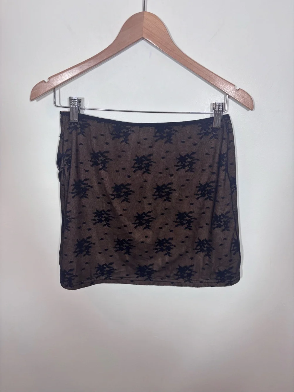 Tiger Mist Natalya Skirt NWT Size XS Black Lace Side Slit Mini